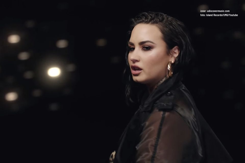 Demi Lovato objavila video za "Commander In Chief"