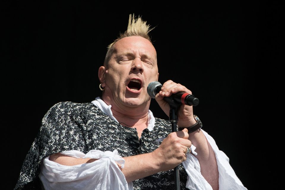 JOHNNY ROTTEN IDE NA  “EUROSONG”?