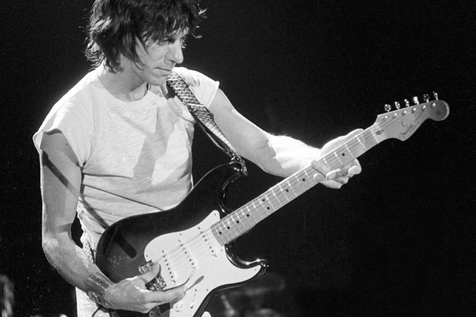 ODLAZAK LEGENDE – PREMINUO JEFF BECK